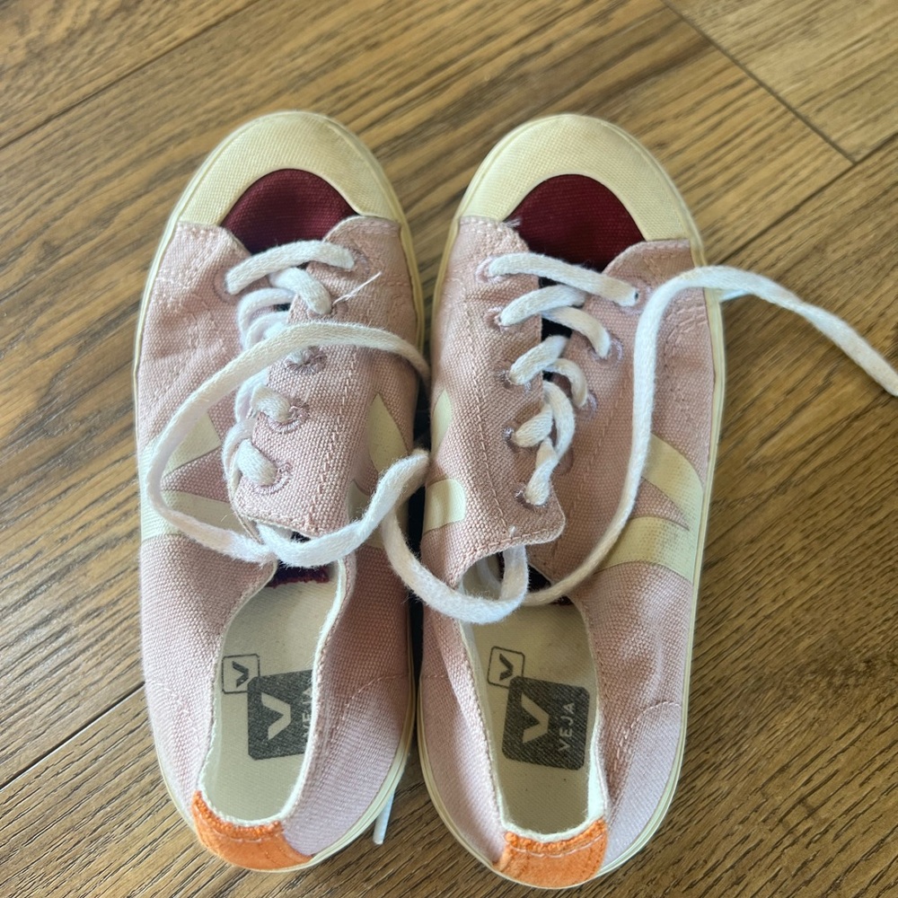 Veja Kids Pink Canvas Sneakers with Red Toe Cap and Cream V Logo - Picture 2 of 3